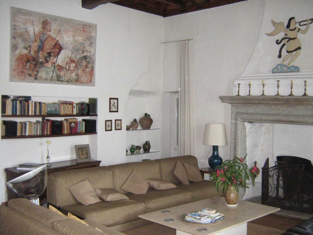 Villa Monziani, Exclusive Island Lakeside Villa 오르타산줄리오 외부 사진